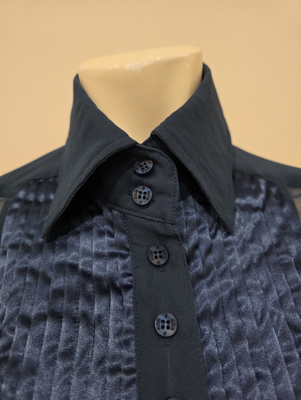 Rare Kor@Kor Sheer Dark Turquoise Satin Pleated Bib Button Down Blouse - Picture 6 of 14